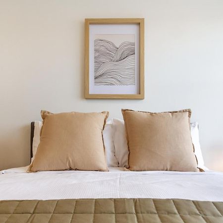 2 Bed, 2 Bath W Sofa Bed - Great Cafes Nearby Apartman Christchurch Kültér fotó